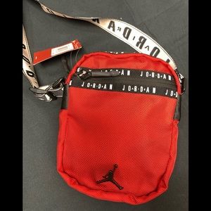 Jordan Crossbody bag